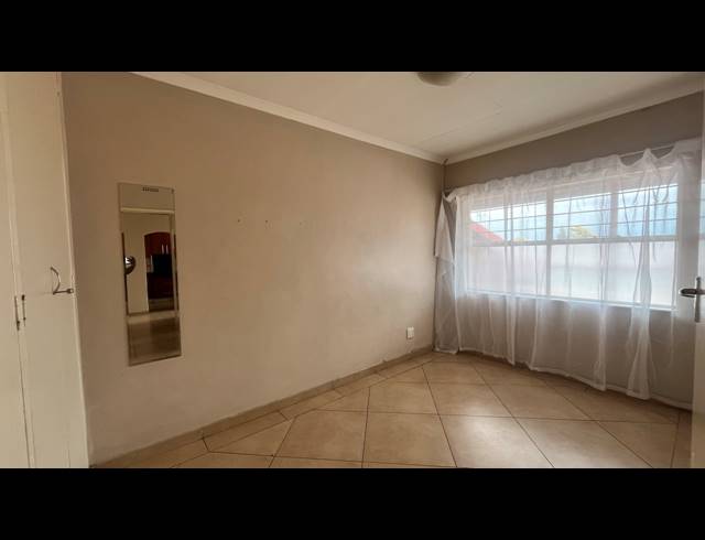 2 BEDROOM TOWNHOUSE FOR SALE IN BRACKENDOWNS